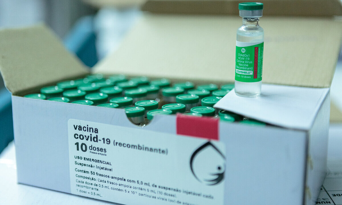 Rio Grande do Sul recebeu doses da vacina de Oxford contra a Covid-19 em 24 de janeiro. Foto: Gustavo Mansur/Palácio Piratini 