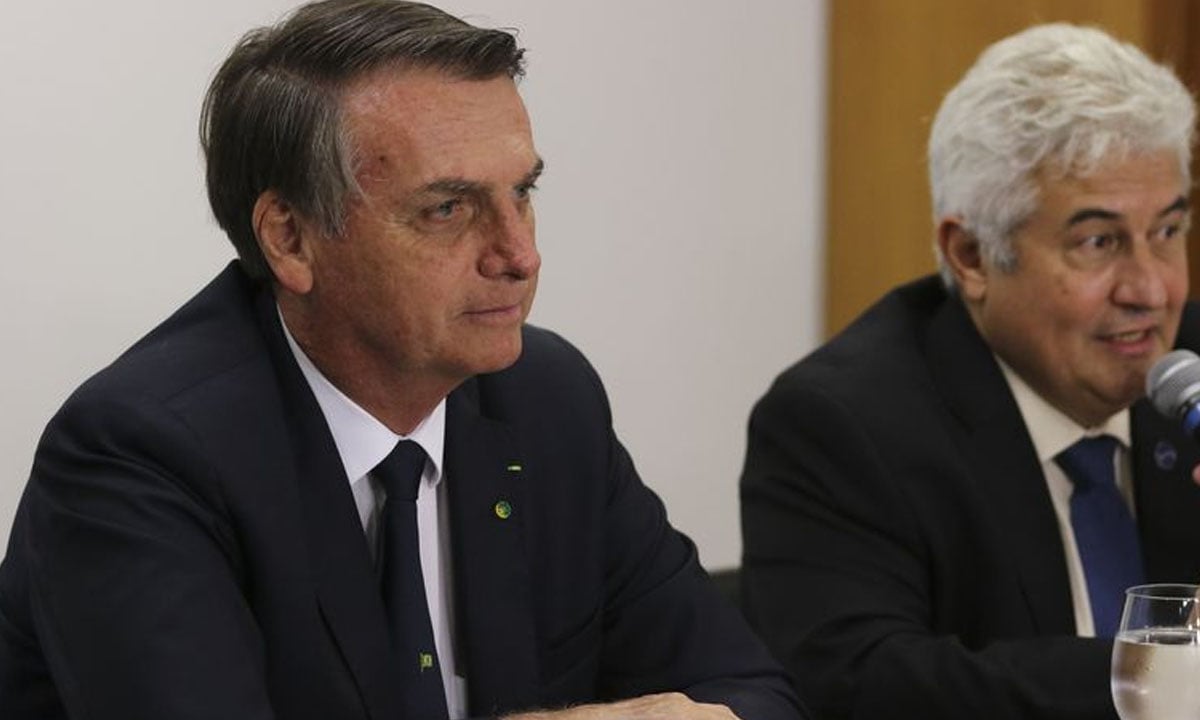 Bolsonaro quer que Marcos Pontes desenvolva uma ‘vacina brasileira’