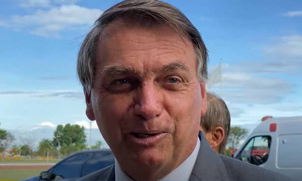 Bolsonaro dobra a aposta em remédios ineficazes e diz que ‘fez sua parte’ em Manaus