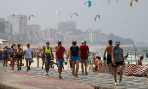 Mortes por Covid-19 no Brasil passam de 196 mil