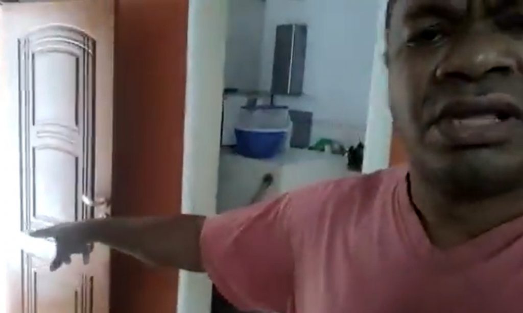RJ: morador da Favela Santa Marta denuncia arrombamento de casa por policiais