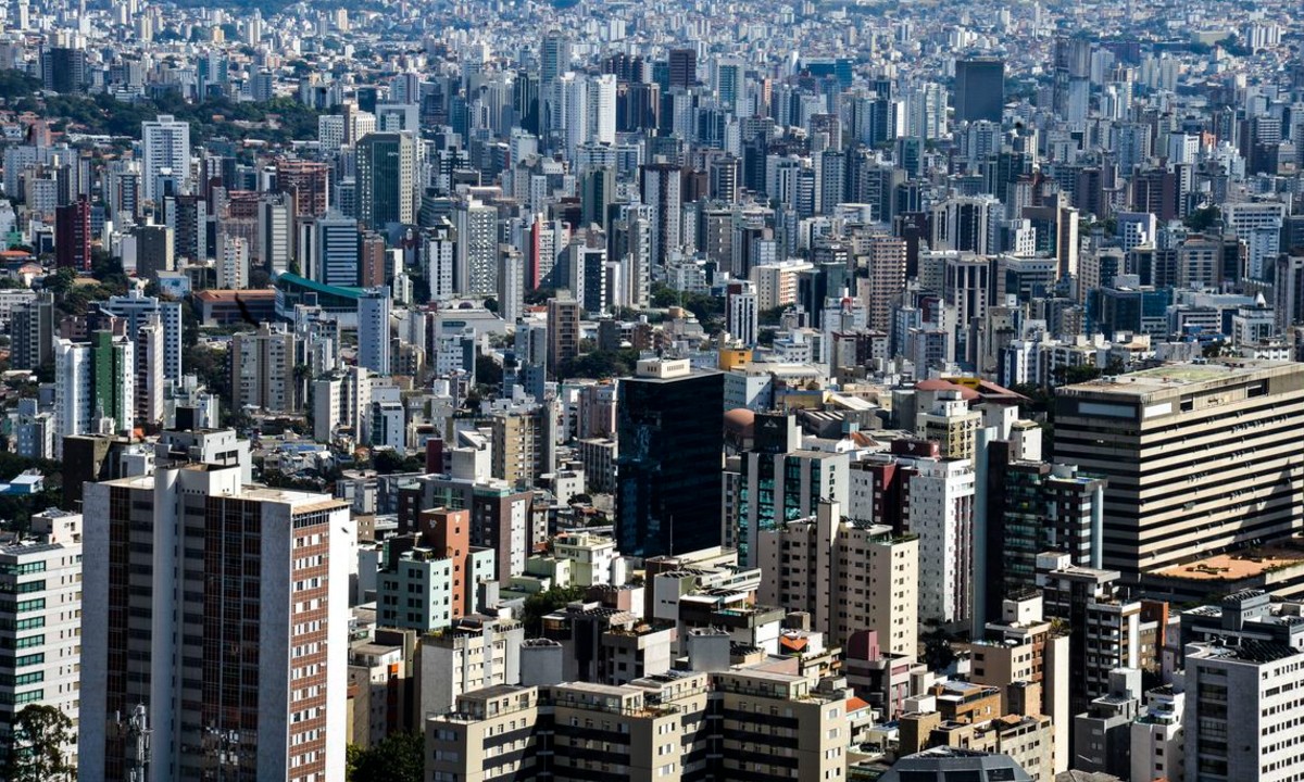 Belo Horizonte decreta lockdown para conter avanço do coronavírus