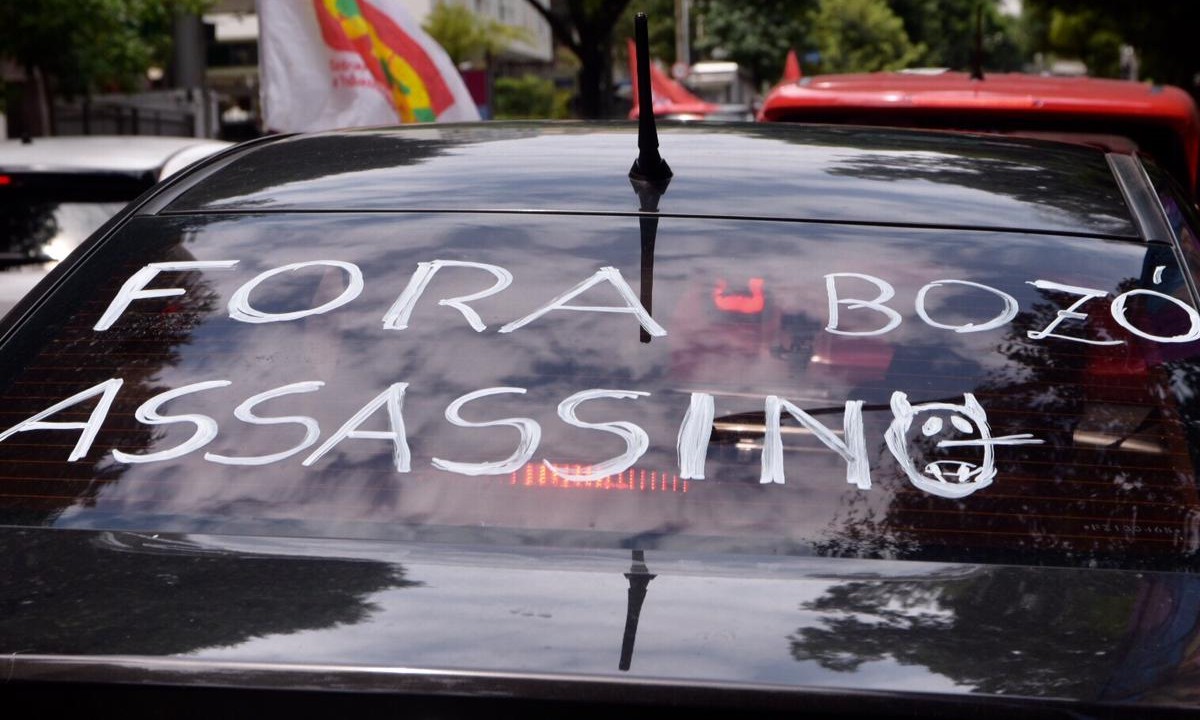 Cidades registram novas carreatas pelo impeachment de Bolsonaro