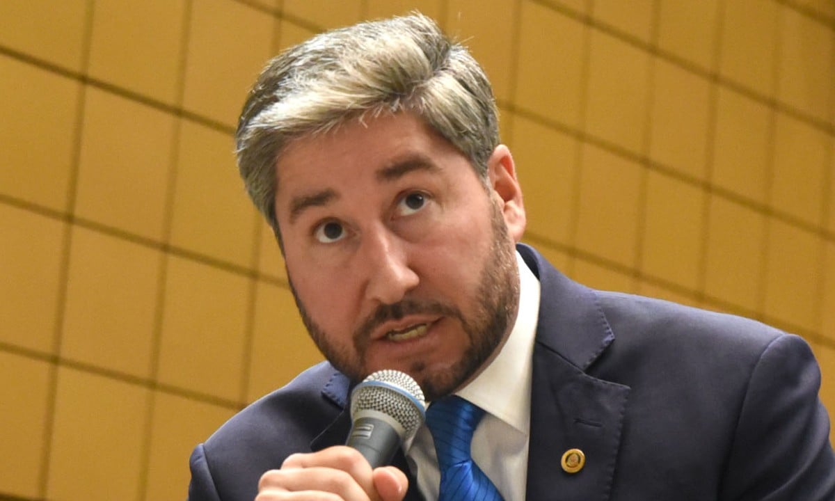 MP conclui que Fernando Cury não descumpriu afastamento e arquiva inquérito