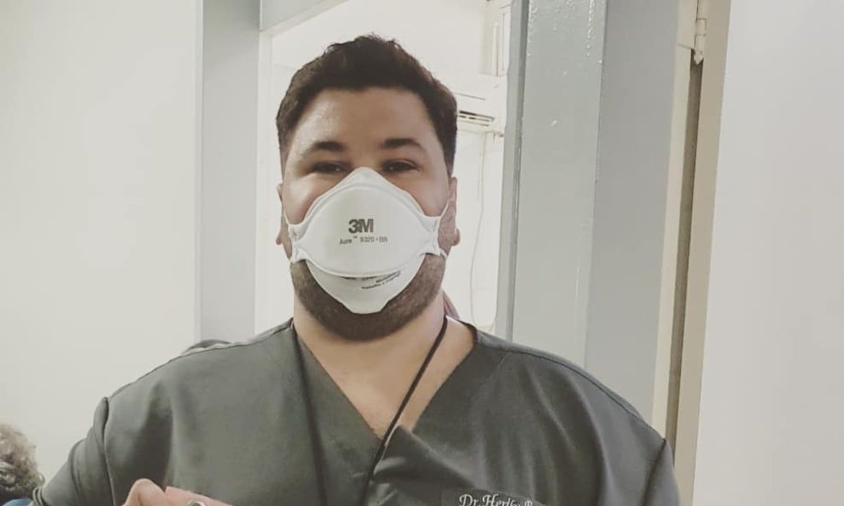 Médico-músico vê com tristeza negacionismo e movimento antivacina