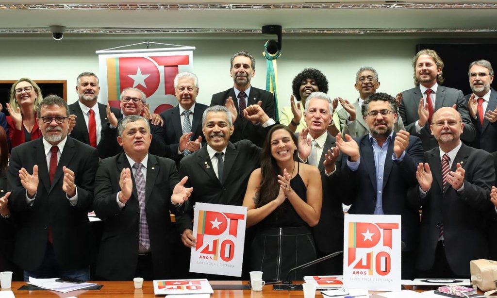 Por que não é a hora da esquerda lançar candidato na eleição da Câmara