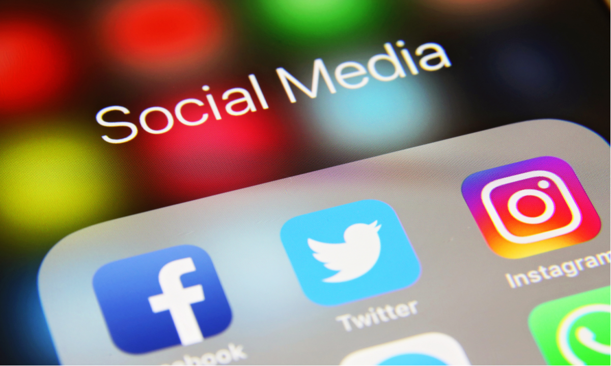 A sociedade precisa lançar luz na obscura operação das redes sociais