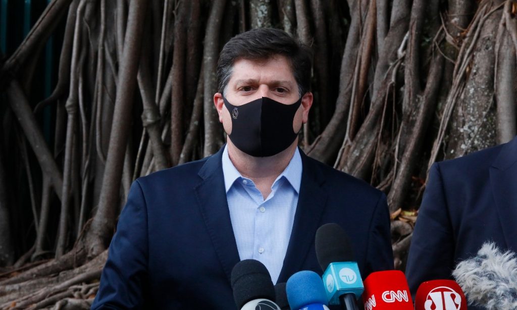 Maioria do PT deve apoiar Baleia Rossi, diz deputado