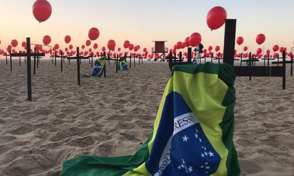 Covid-19: Brasil registra mais 2.378 mortes em 24h