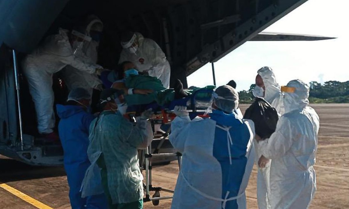 Paraná recebe primeiros pacientes com Covid-19 vindos de Rondônia