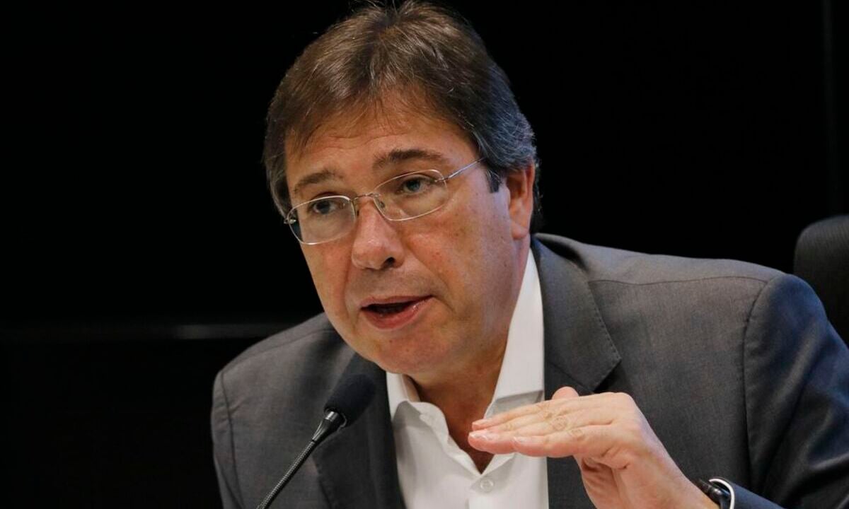 Presidente da Eletrobras renuncia ao cargo