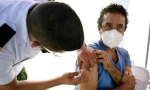 México aprova vacina da AstraZeneca/Oxford contra Covid-19