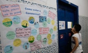 Escolas Abertas, o movimento 'social' que quer reabrir escolas públicas