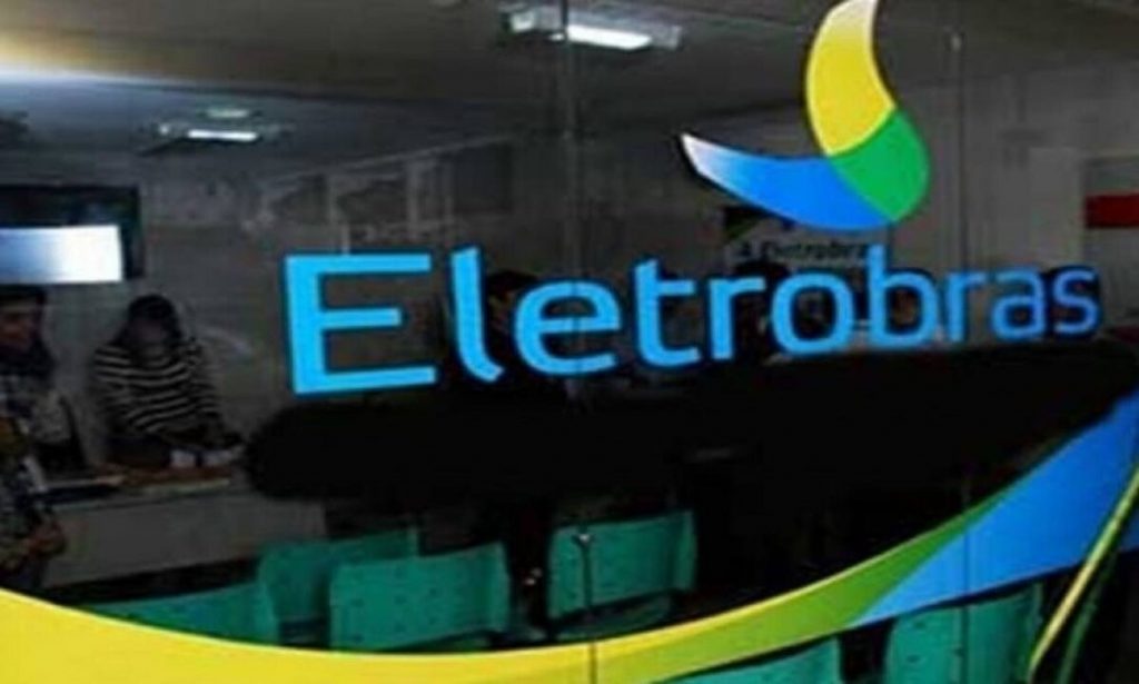 Bolsonaro sanciona, com vetos, MP da privatização da Eletrobras