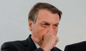 Desaprovação a Bolsonaro sobe e chega a 42%, diz pesquisa
