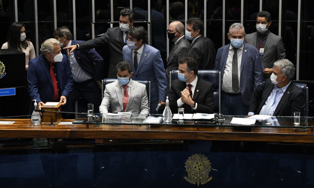 Senado define nova Mesa Diretora, com MDB e Podemos nas vice-presidências