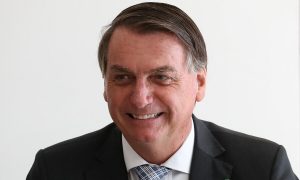 Bolsonaro diz que pediu acesso a diálogos da Vaza Jato: 'Vão cair para trás'