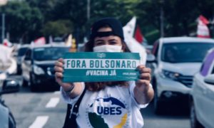 Manifestantes pedem 'Fora, Bolsonaro' em dia de mobilização pelo País