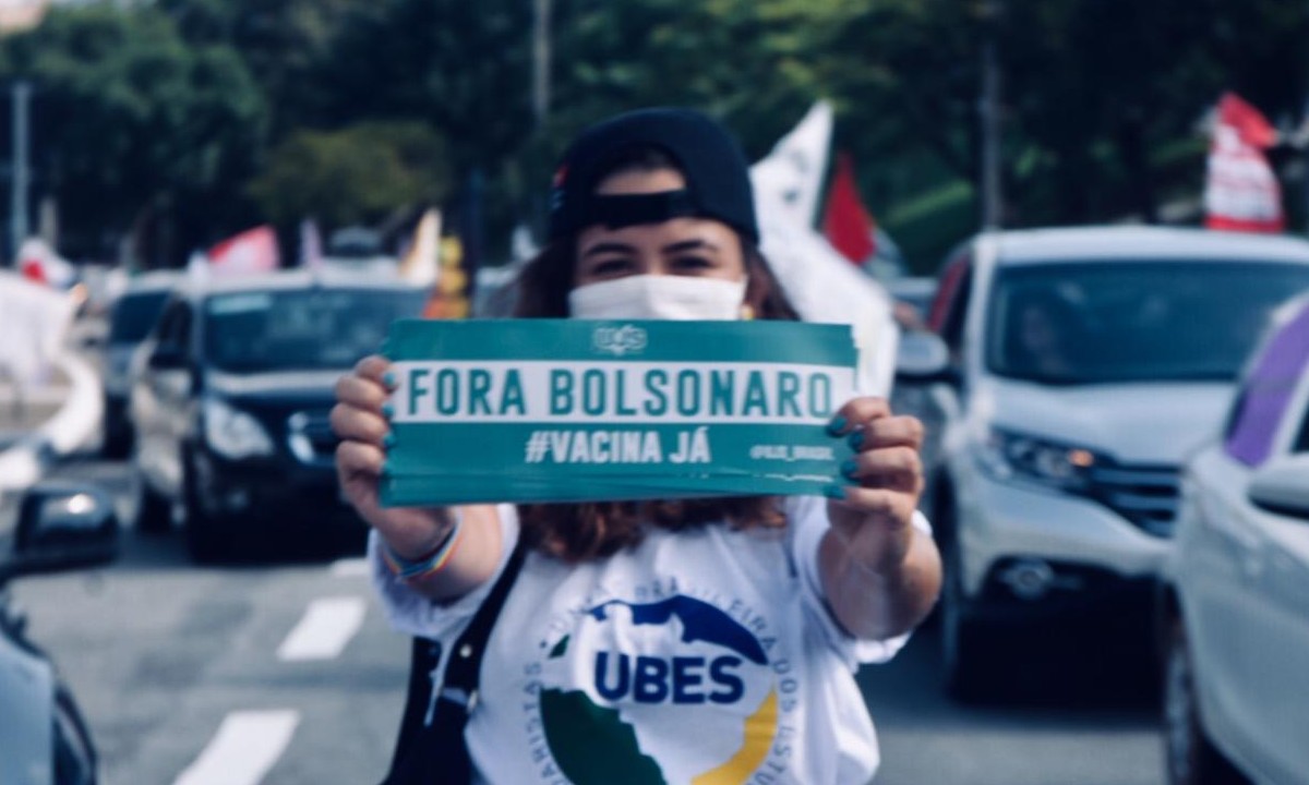 Manifestantes pedem ‘Fora, Bolsonaro’ em dia de mobilização pelo País