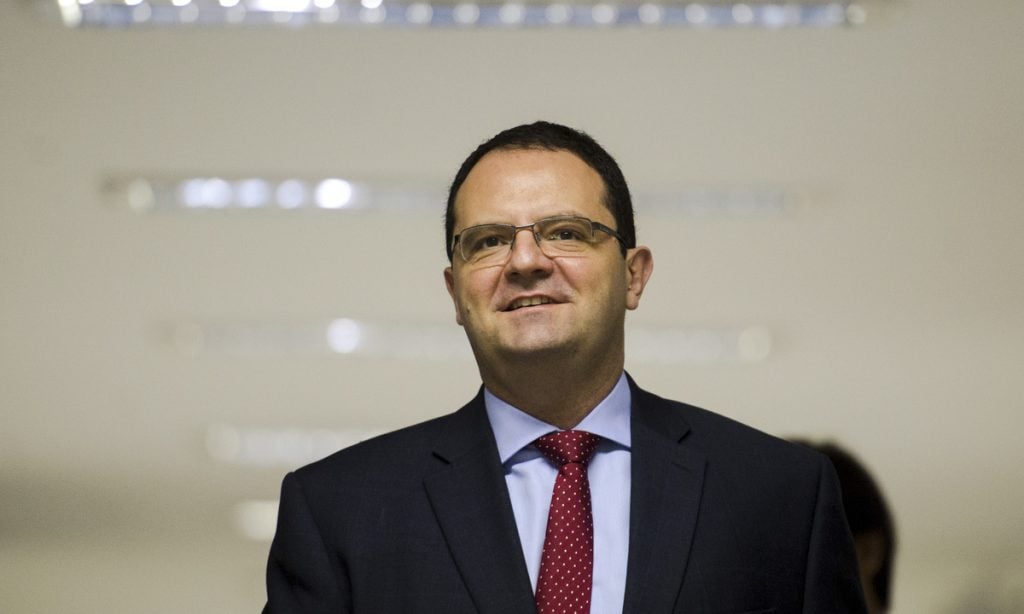 Acho muito difícil reverter privatizações, diz ex-ministro Nelson Barbosa