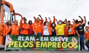 Às vésperas das eleições, Petrobras insiste em liquidar refinarias 