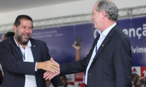 Presidente do PDT confirma candidatura de Ciro e diz que o PT aposta em 'filme antigo'