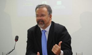 Raul Jungmann: 'Bolsonaro persegue o modelo de Chávez'