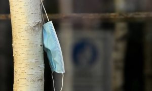 Brasil passa de 247 mil mortes por Covid-19; média segue acima de mil