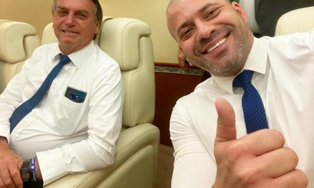 Justiça dá 72h para União explicar perdão concedido por Bolsonaro a Daniel Silveira