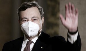 Apoiado por 'frente ampla', Mario Draghi aceita ser o premiê da Itália