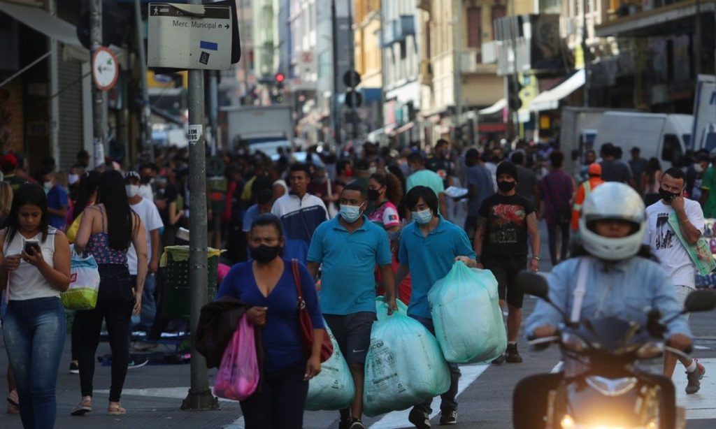 Covid-19: Brasil registra 1.780 mortes e 62 mil casos em 24 horas