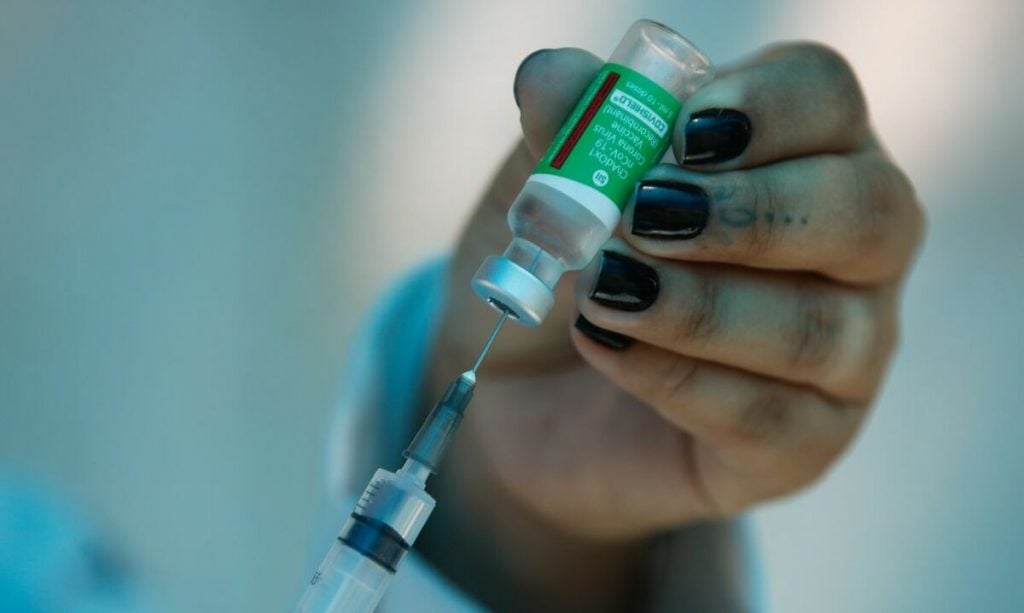 Governo diz que inglês insuficiente atrasou adesão ao Covax Facility