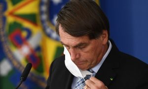 Bolsonaro é alvo de número recorde de pedidos de investigação