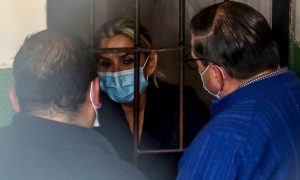 Justiça da Bolívia pede seis meses de prisão preventiva para Jeanine Áñez