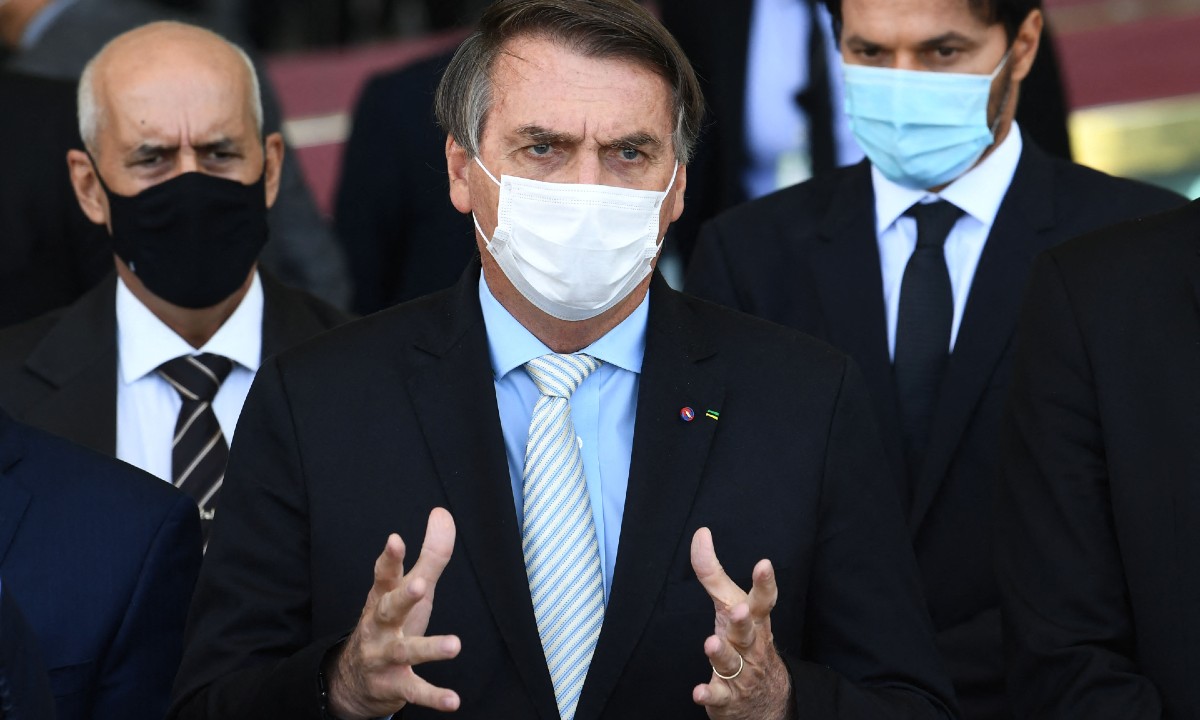 Prefeitos rebatem discurso de Bolsonaro: brasileiros estão abandonados