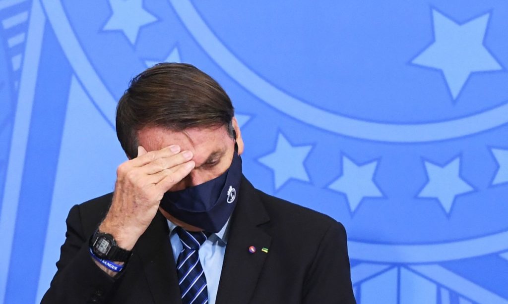 Oposição vê Bolsonaro encurralado e diz que mudanças visam eleições de 2022