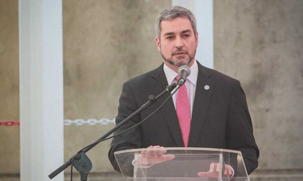 Deputados paraguaios rejeitam impeachment contra Mario Abdo Benítez
