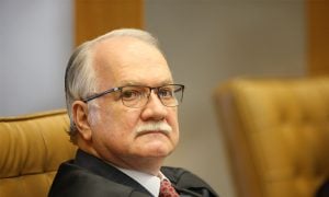 Fachin estende inquérito contra Renan e Jucá por propinas de R$ 5 milhões da Odebrecht
