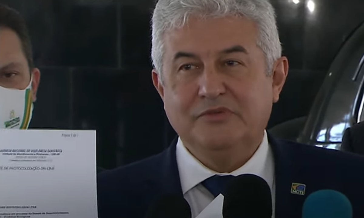 No dia da Butanvac, Marcos Pontes diz que governo Bolsonaro também financia uma vacina