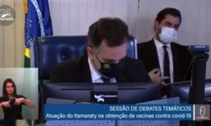 PSOL pede o afastamento de Filipe Martins por gesto no Senado
