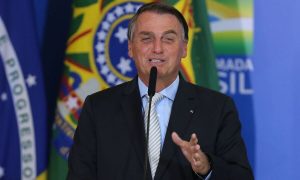 Bolsonaro se ausenta de grupo de líderes que pede tratado mundial contra novas pandemias