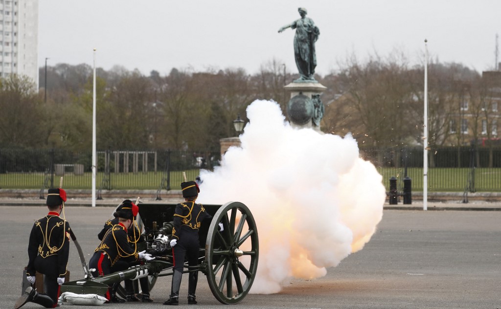 Salva de tiros no Reino Unido homenageia Príncipe Philip. Foto: Alastair Grant/AFP 