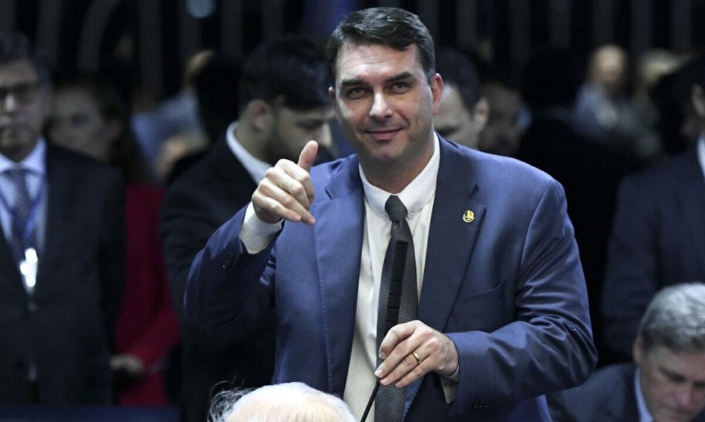 Especialistas questionam notas da Abin e do GSI sobre caso das rachadinhas
