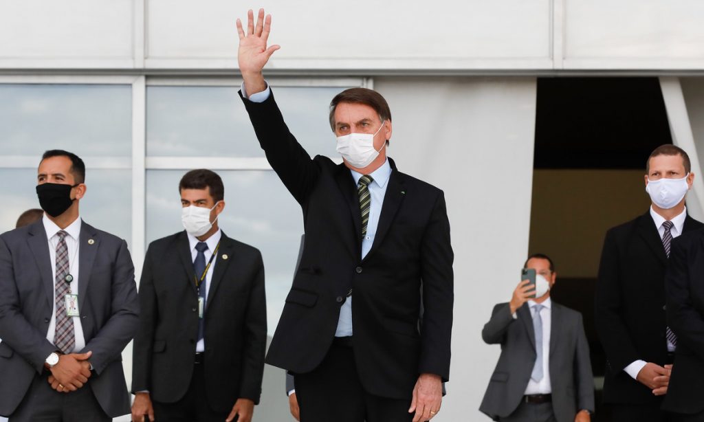 Grampos sugerem que milicianos recorreram a Bolsonaro após morte de Adriano da Nóbrega
