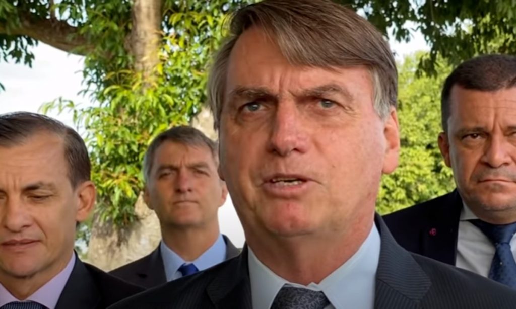 Bolsonaro: o Brasil está no limite e aguardo o povo dar uma sinalização