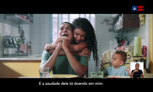 Vídeo do governo da Bahia retrata a dor de perder parentes para a Covid-19