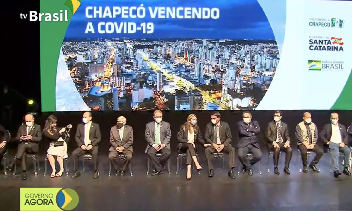 Vídeo exibido durante evento em Chapecó distorce dados