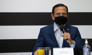 Governo Doria anuncia o retorno de SP à fase vermelha, com menos restrições