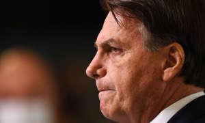 Presidente da CPI critica ataque de Bolsonaro à China: ‘Vai piorar a nossa situação’