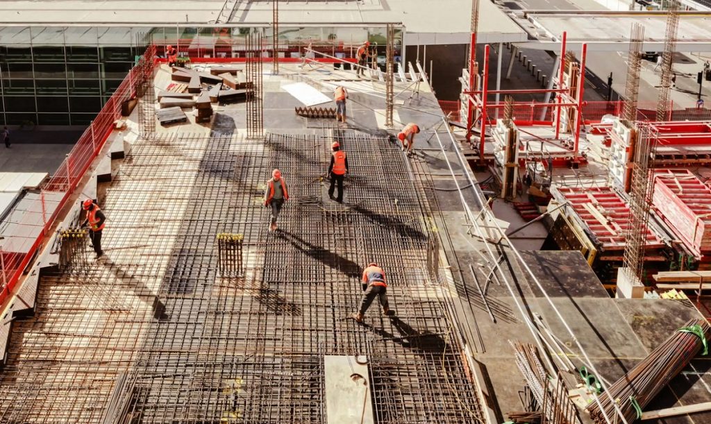 Bye, bye Brasil: cimenteira LafargeHolcim segue exemplo da Ford